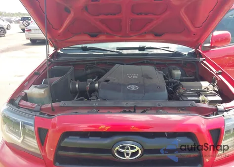 2006 Toyota Tacoma Base V6 z USA, uszkodzony, nr VIN 5TEUU42NX6Z280086